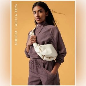 NWT Athleta x Alicia Keys “Keys Sling Bag”